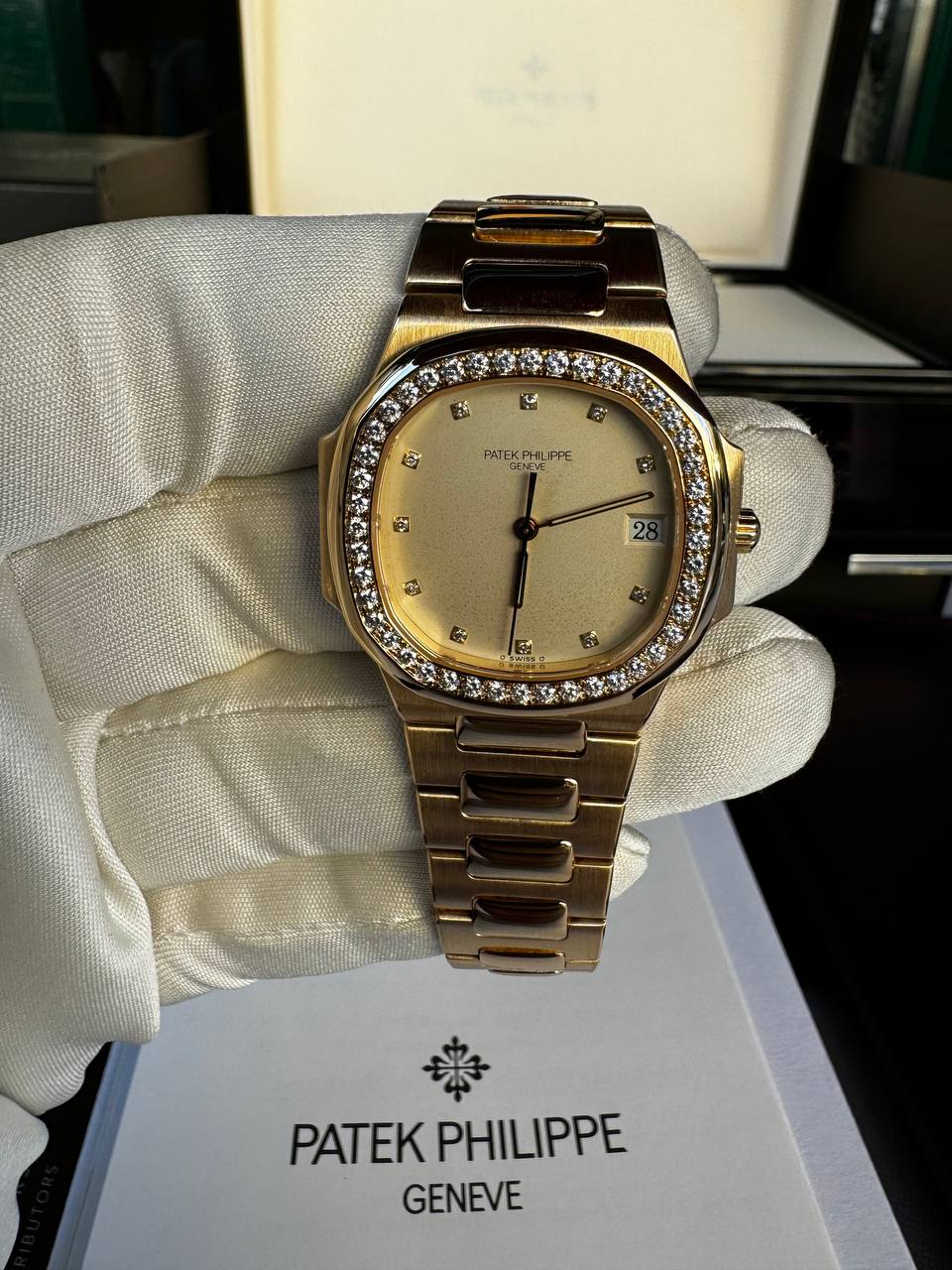 Diamond patek nautilus best sale